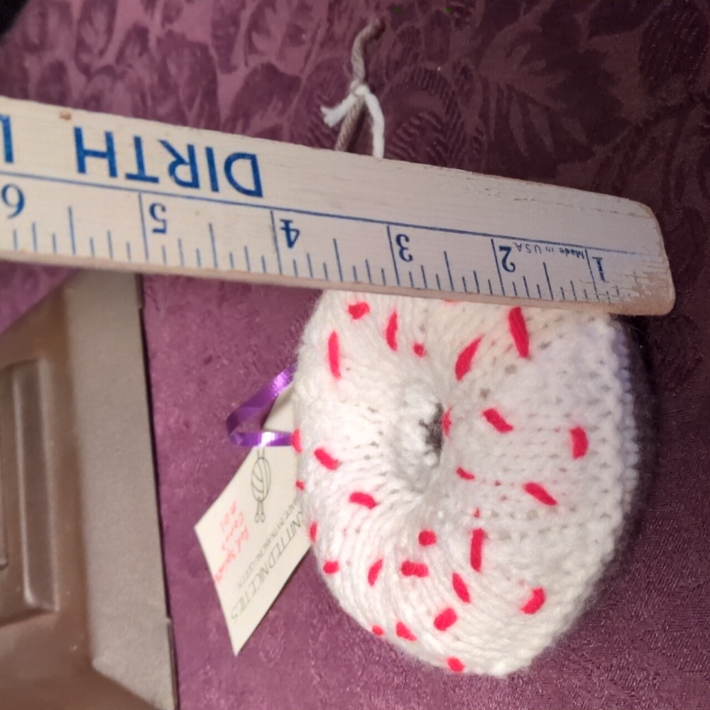 Handmade Knit Donut Bag Charm Tan White Icing Red Sprinkles #01 - Picture 6 of 6